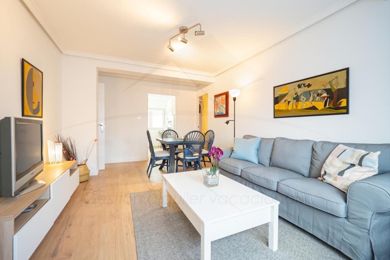 El Carbayedo Apartment Aviles Luaran gambar